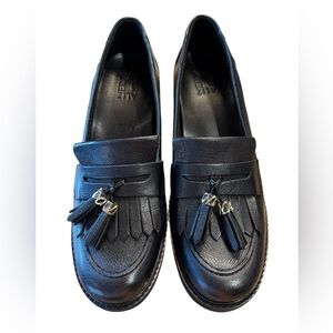 Naturalizer Desmond Black Leather Women’s Tassel Loafers Lug Sole Size 9.5 NIB